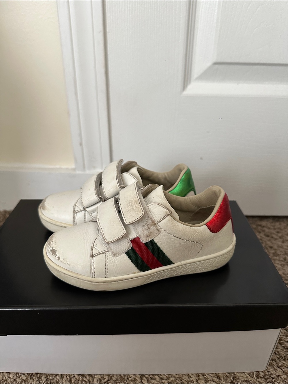 Gucci White Kids Sneakers with Red & Green Accents